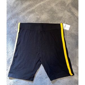 Forever 21 black high wasted biker shorts